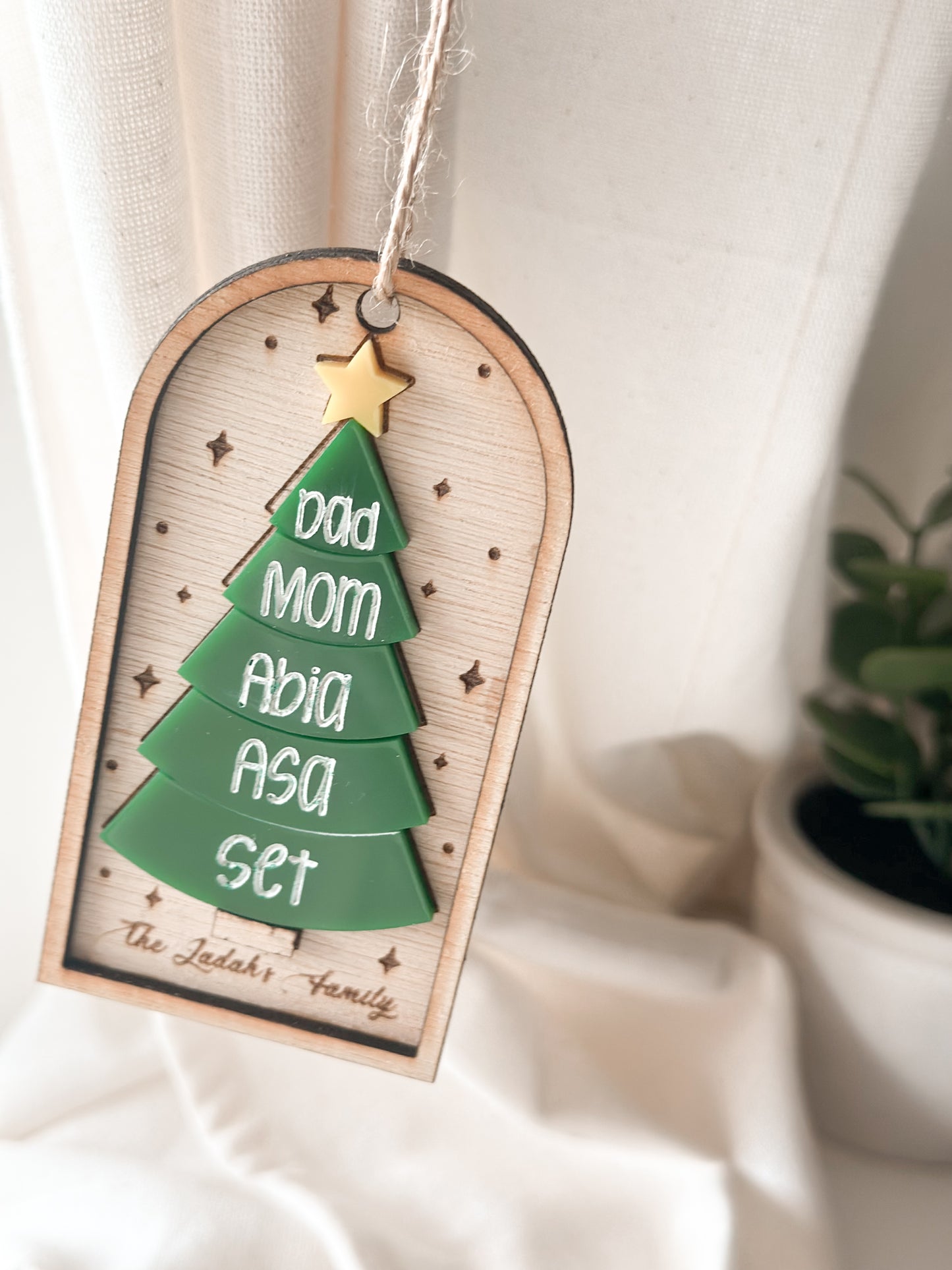 Personalized Christmas Ornament, Custom Family Tree