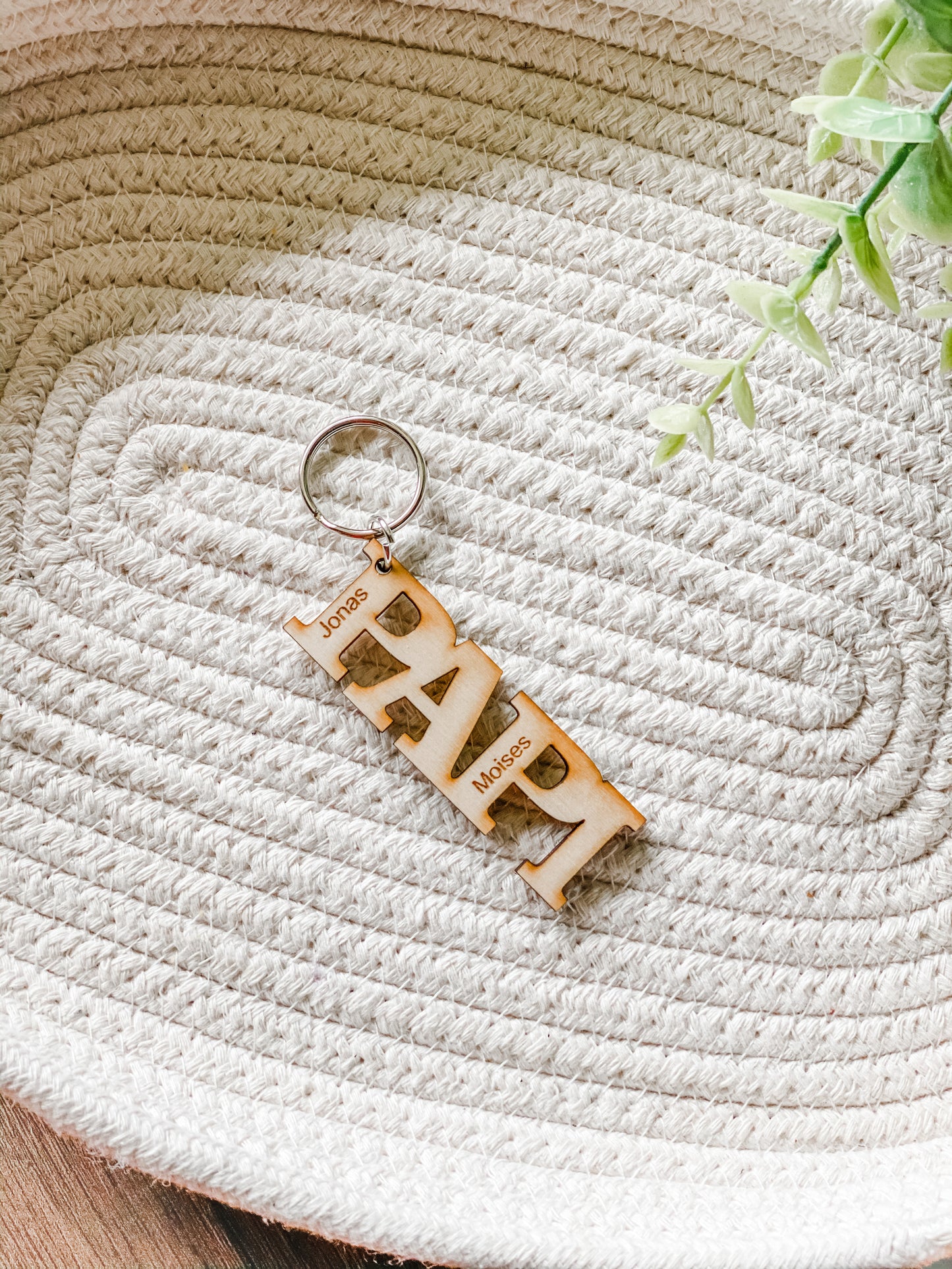 Personalized DAD Keychain with Kids Names | Father's Day Gift | Custom Dad Papa Grandpa Abuelo Key Chain